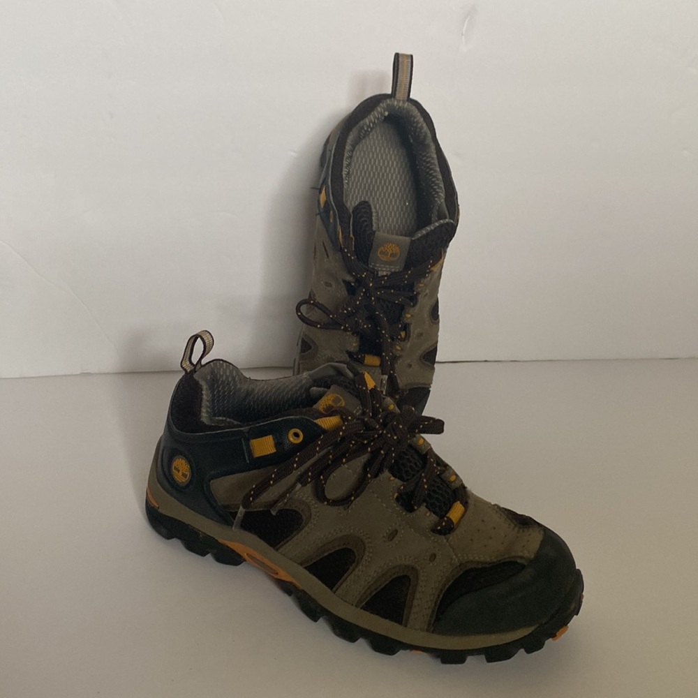 Timberland genuine leather size 3 young Good condition Membrane Shoes Vibram